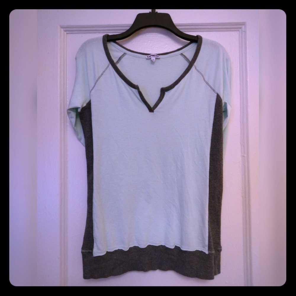Mint raglan tee